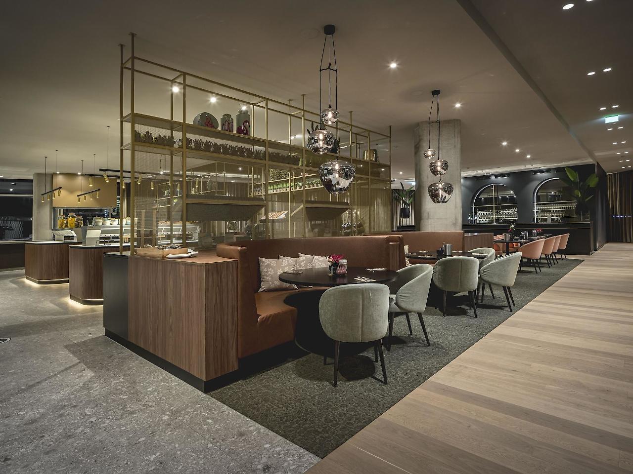 Van Der Valk Hotel Amsterdam Zuidas -Rai Exterior photo